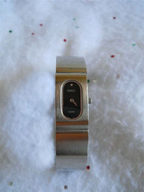 GUCCI Women stainless silver Bangle Cuff 1600 Watch 0065468 